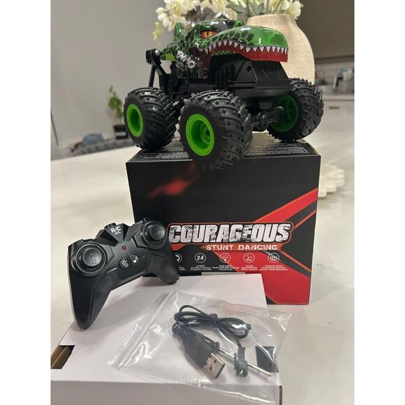 Bezgar Remote Control Monster Truck Toys With Light & Music For Kids - Picture 3 of 6